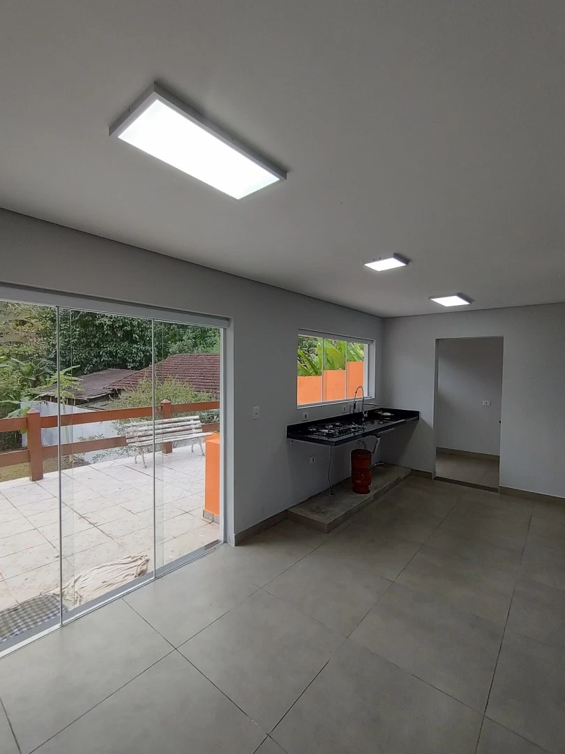 Aluguel, amplo jardim 