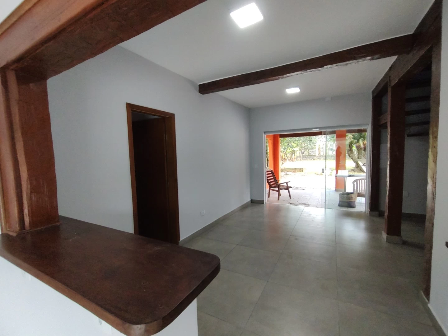 Aluguel, amplo jardim 