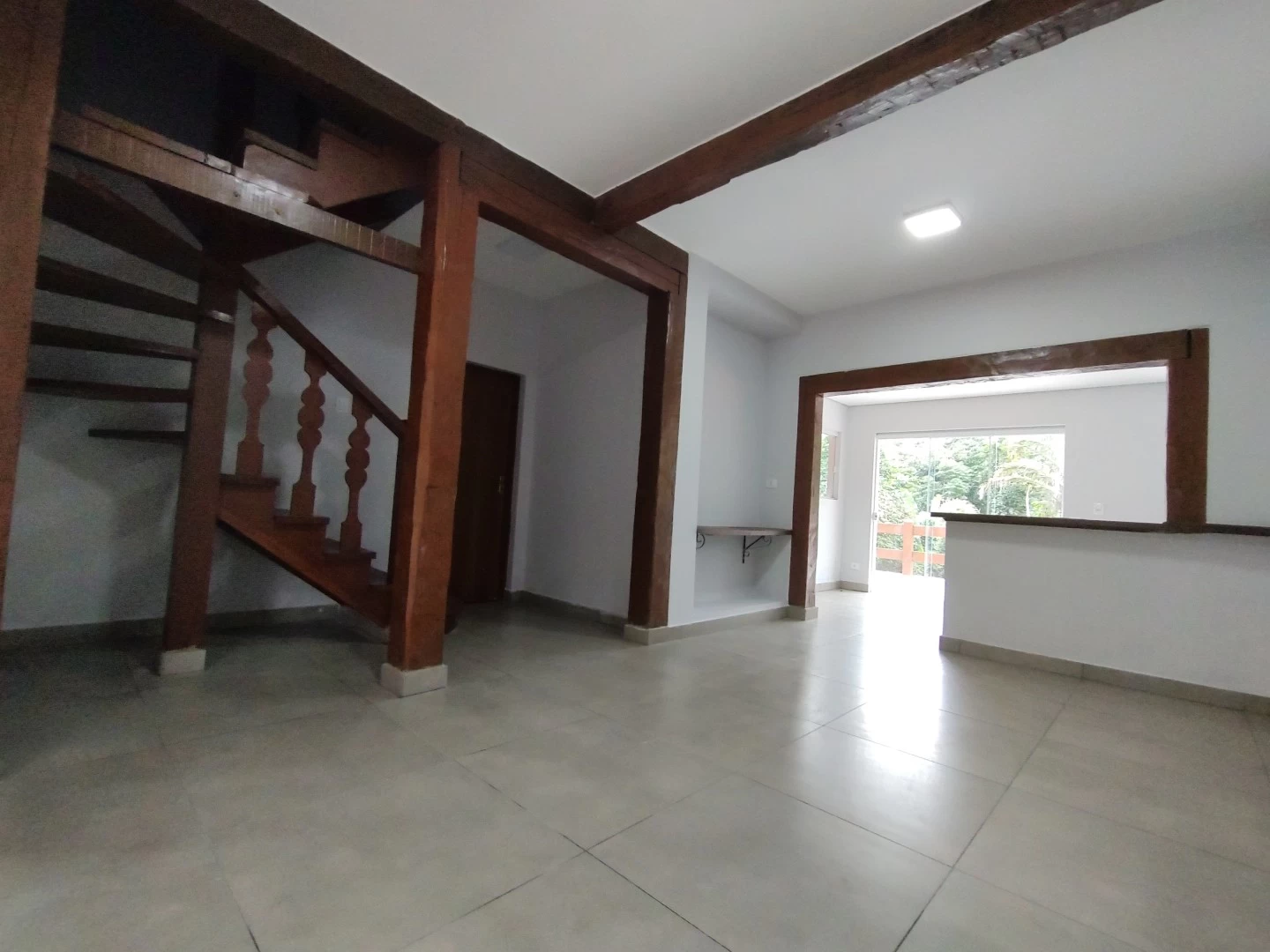 Aluguel, amplo jardim 