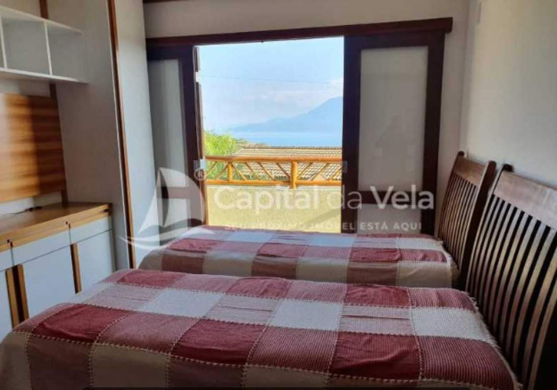 Bangâlo em Condominio