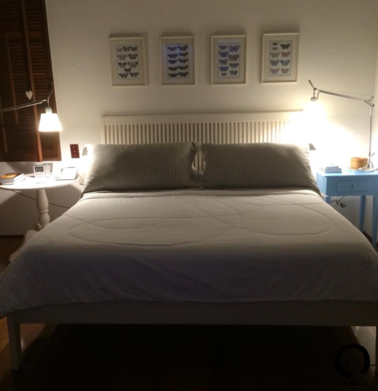 Casa com 05- suites