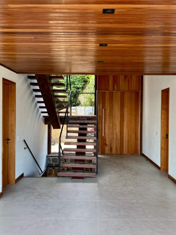 CASA COM 05 SUITES
