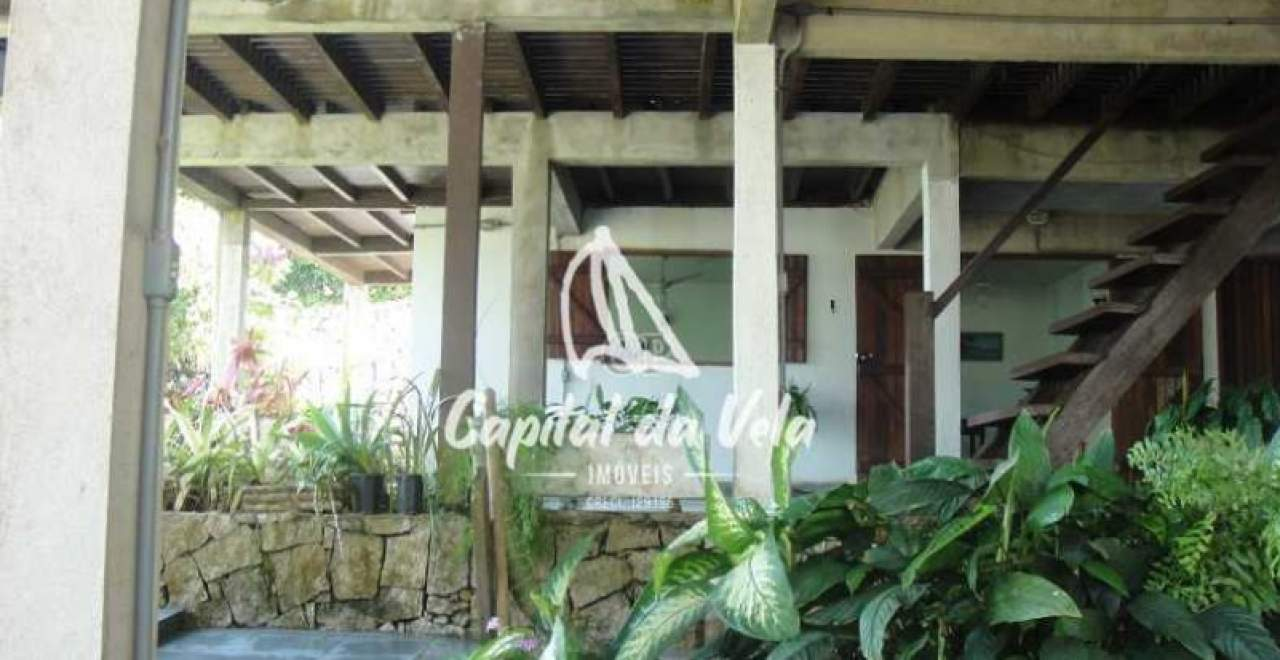 Casa com acesso a Praia