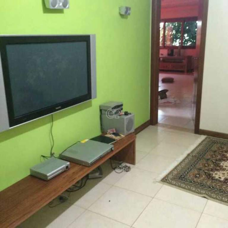 CASA COM PISCINA