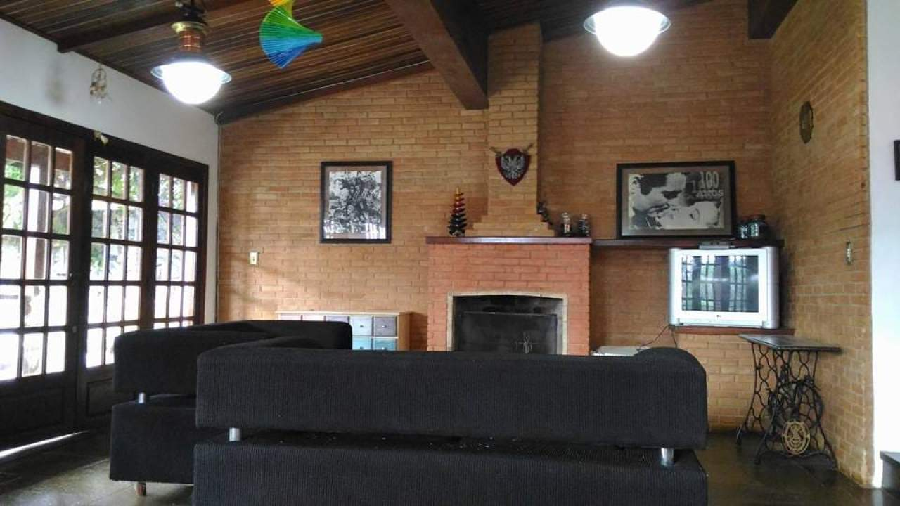 Casa em bairro Nobre 