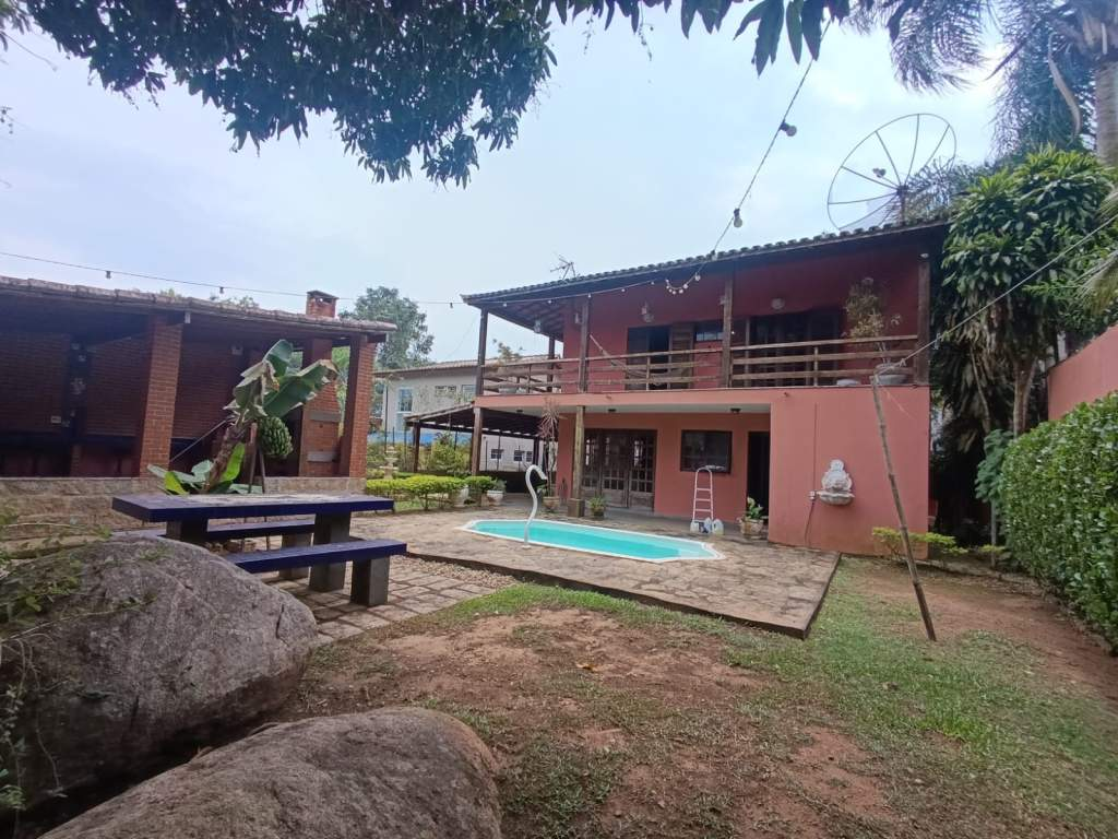 Casa em bairro Nobre 