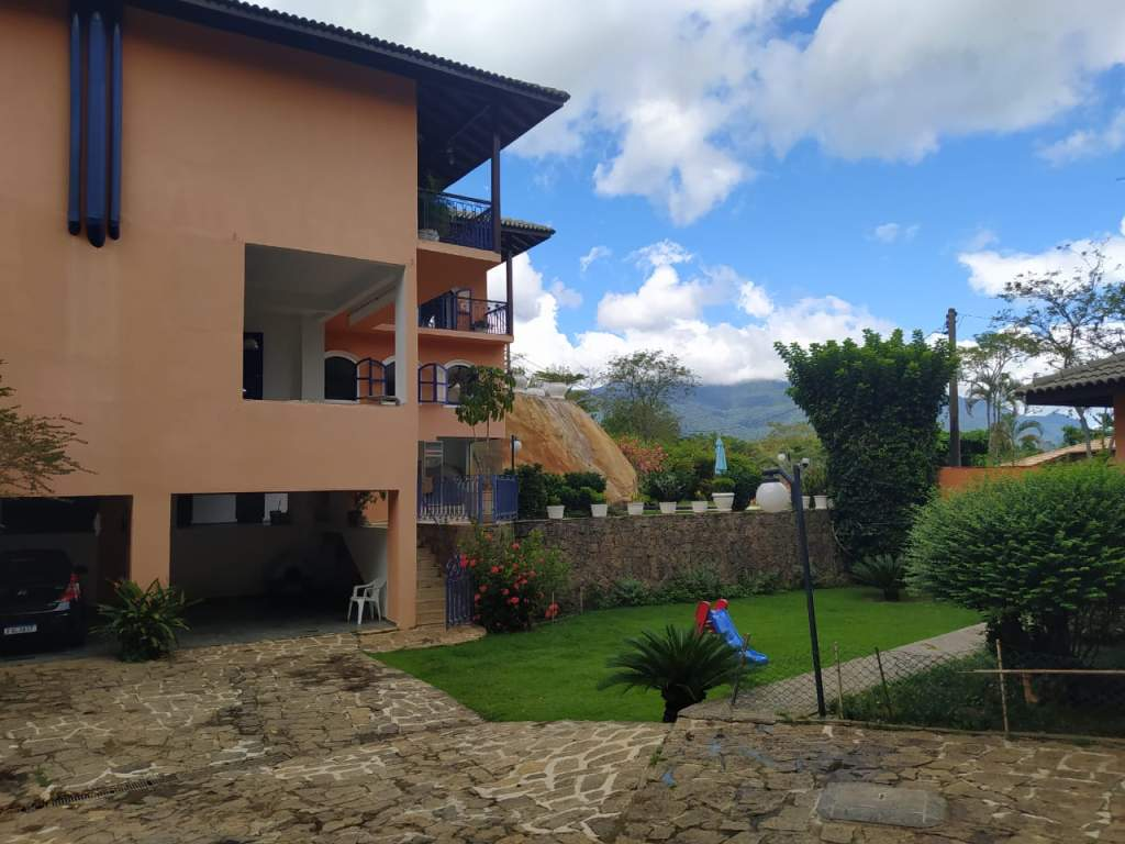 Casa em bairro Nobre 