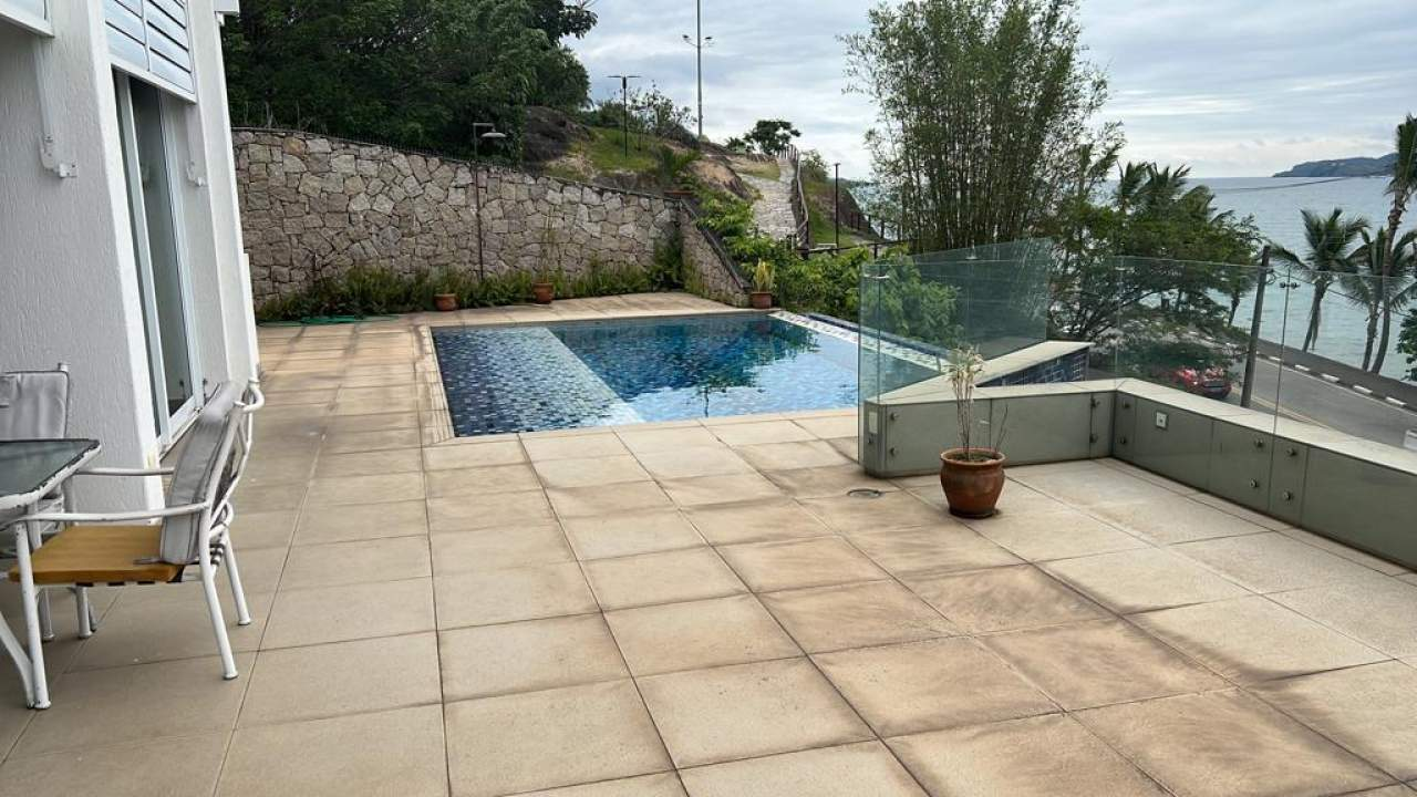 Casa em frente a Praia