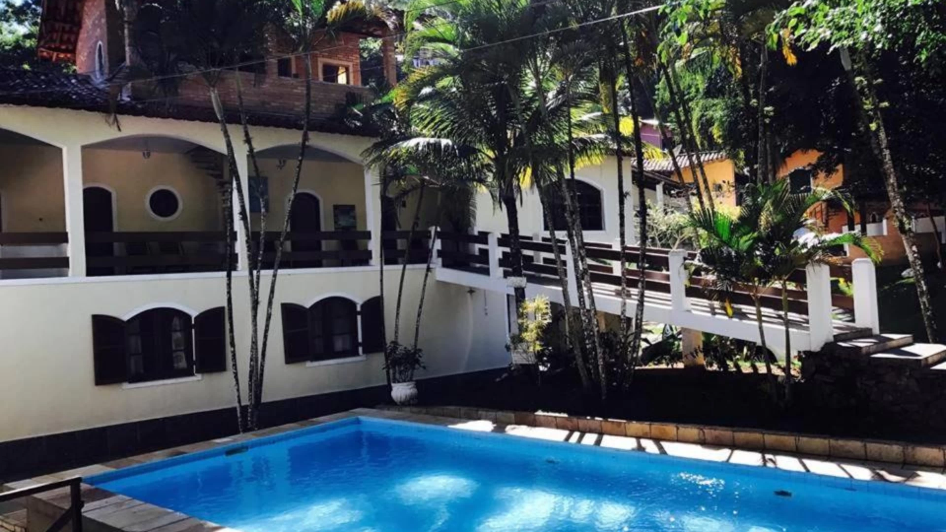 Ilhabeach Suítes e Chalés