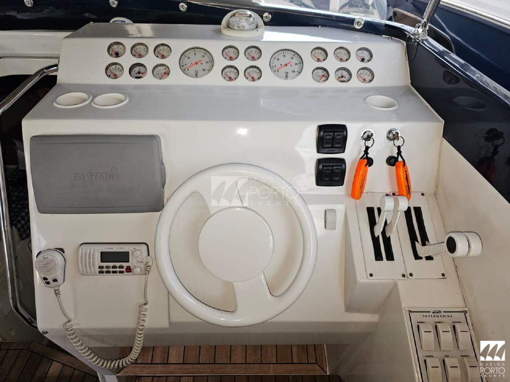 Intermarine 42