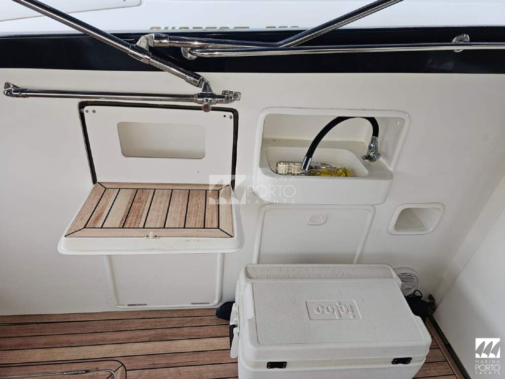 Intermarine 42
