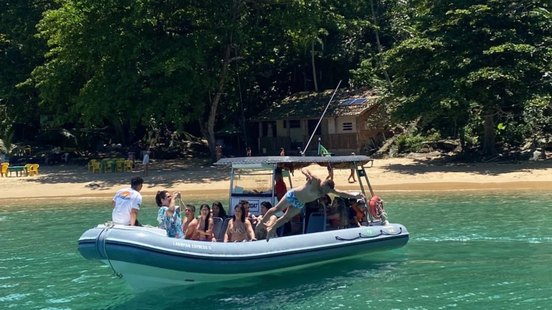 Passeio de Bote