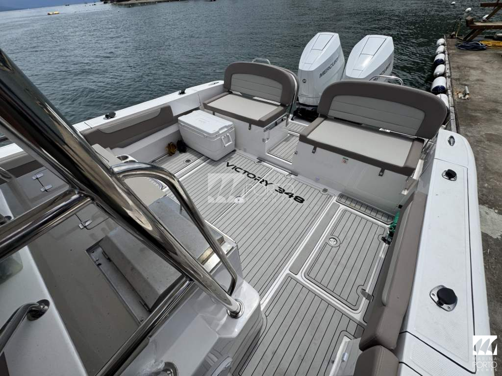 Victory 348