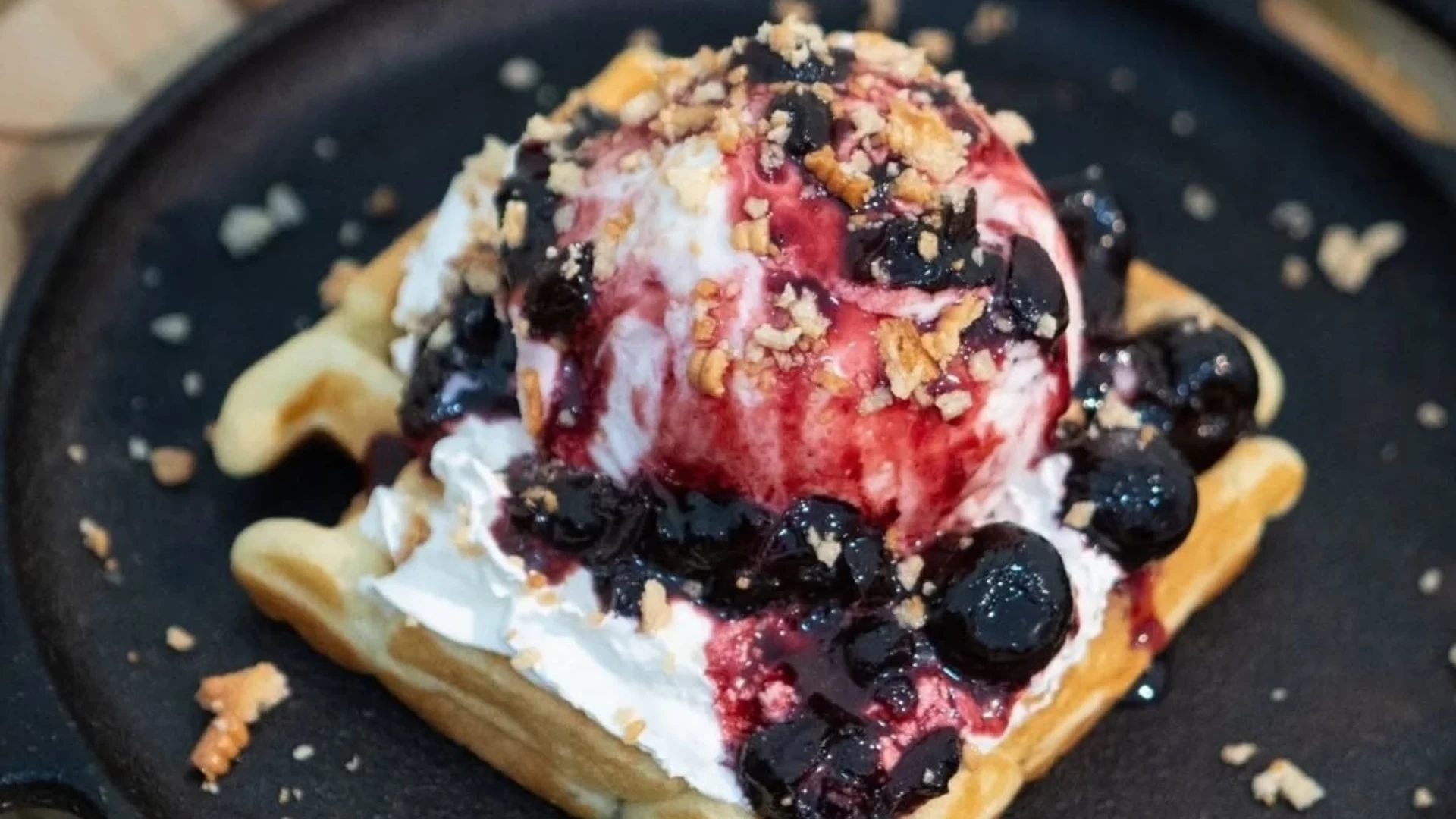 Waffle Com Amarena