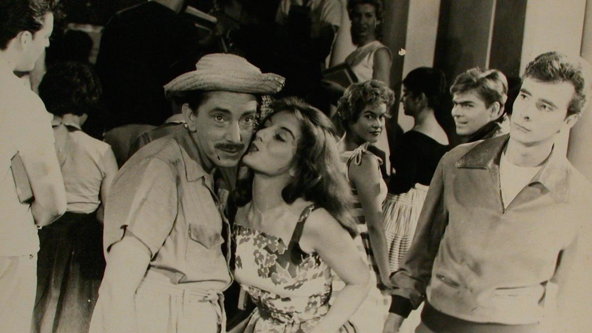 Cine Villa Bella & Clube 