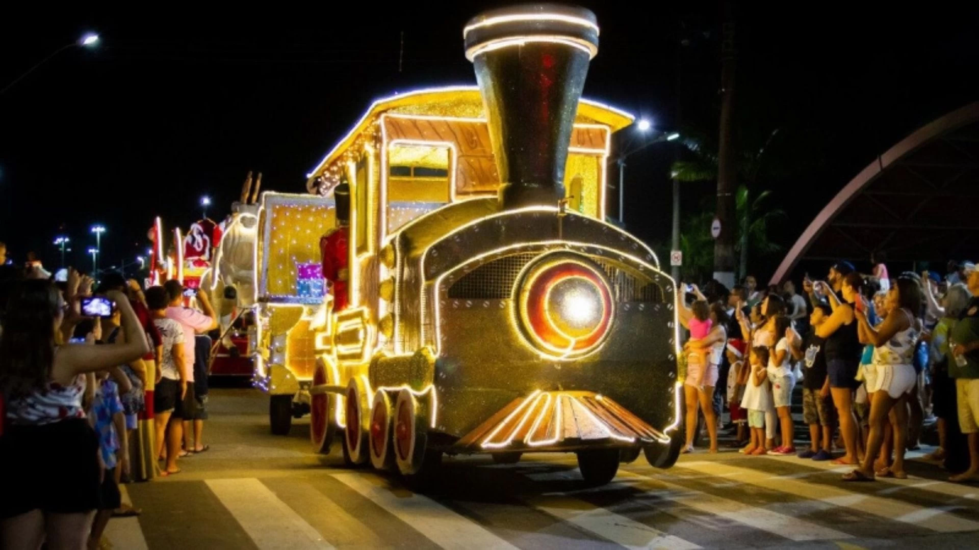 Ilhabela promove Desfile Natalino 2024