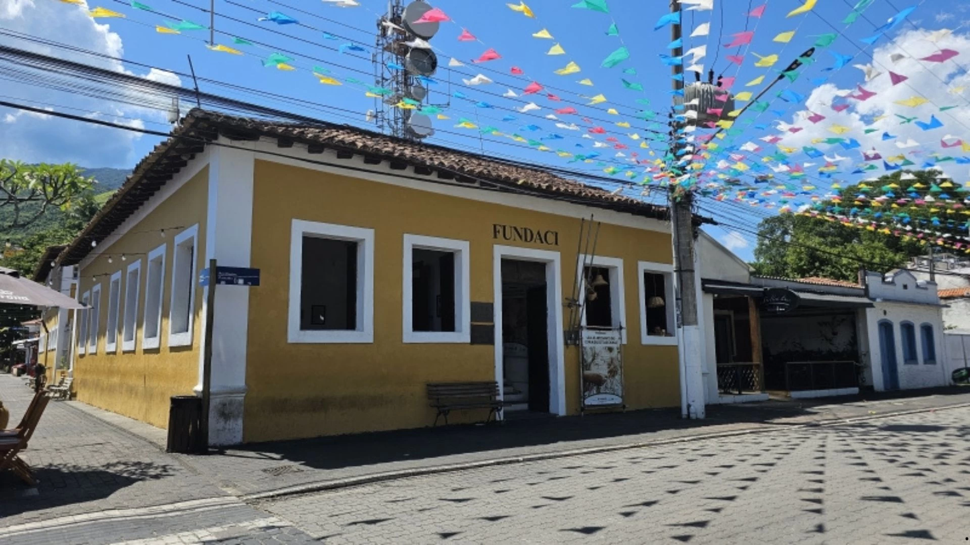 Início da Exposição: Caleidoscópio