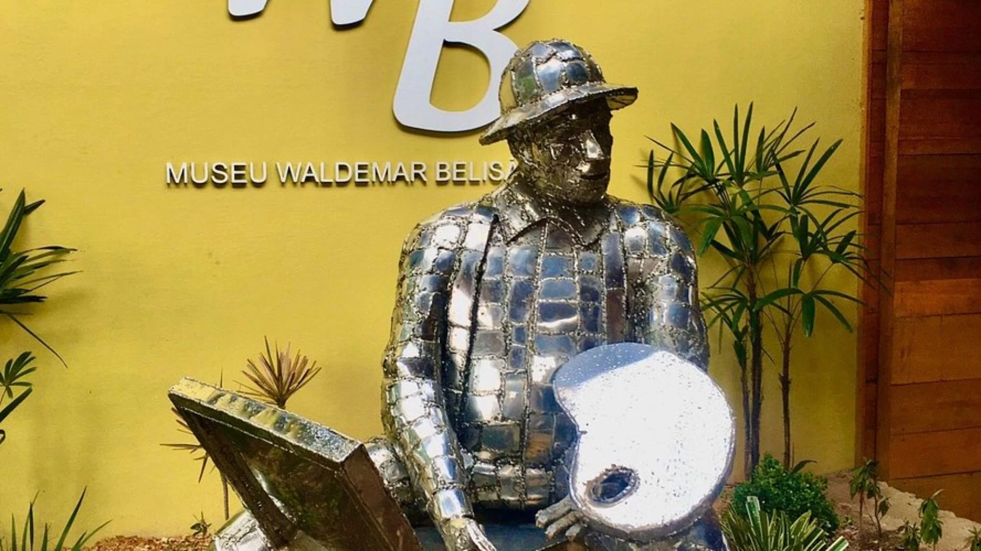 Início da Exposição:Sal, Ferrugem e Vela