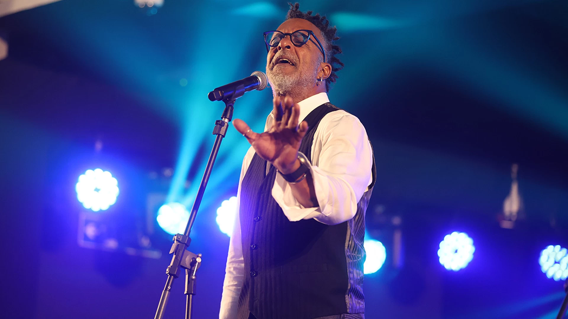 Show Tony Gordon e mais...