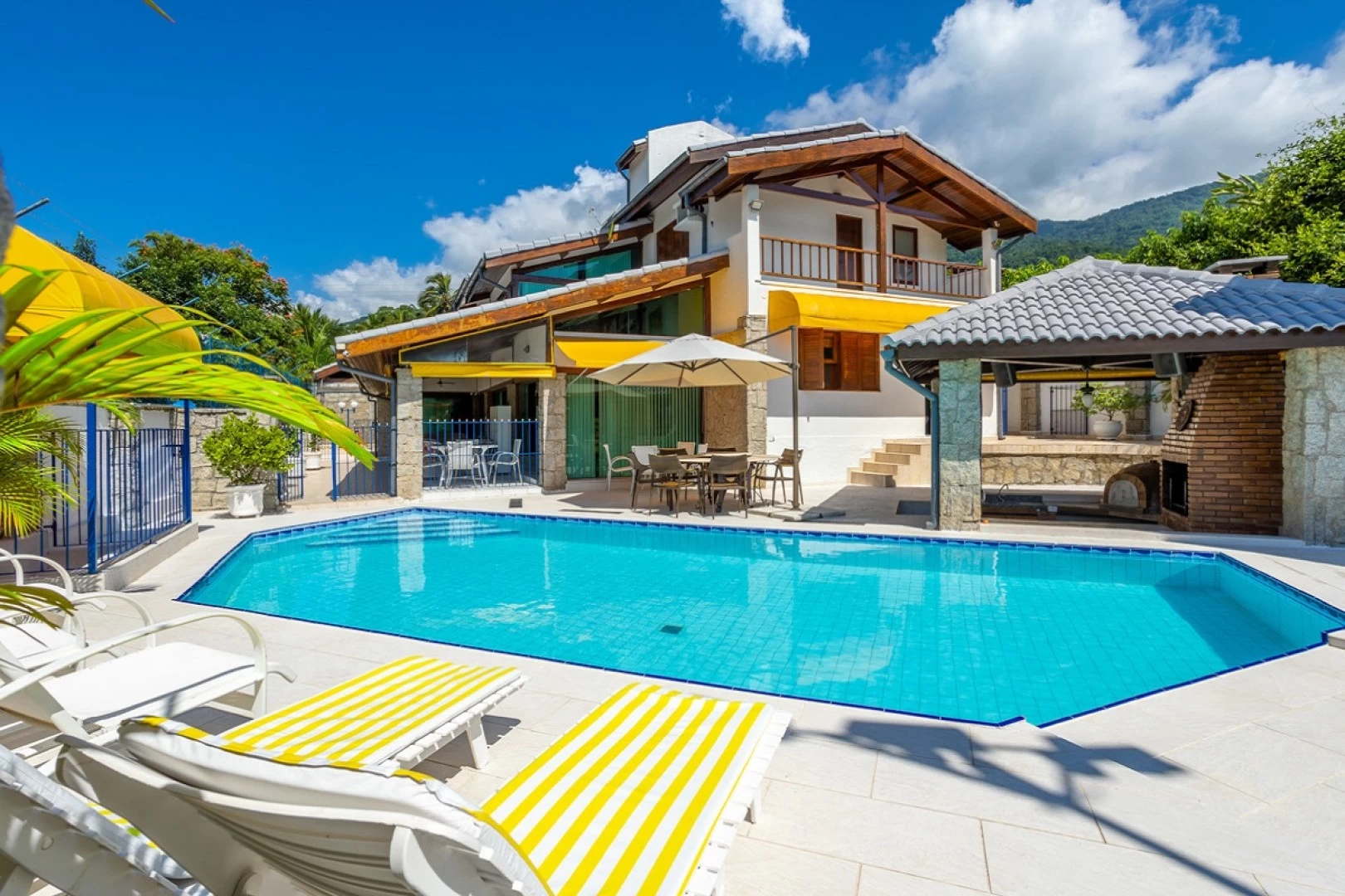 Tudoem Ilhabela